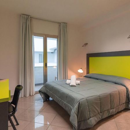 Delta Rooms Olbia Esterno foto