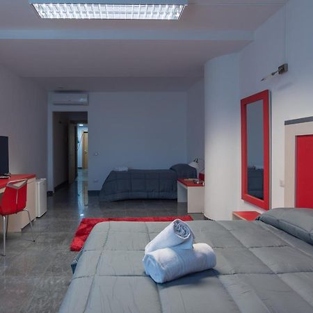 Delta Rooms Olbia Esterno foto