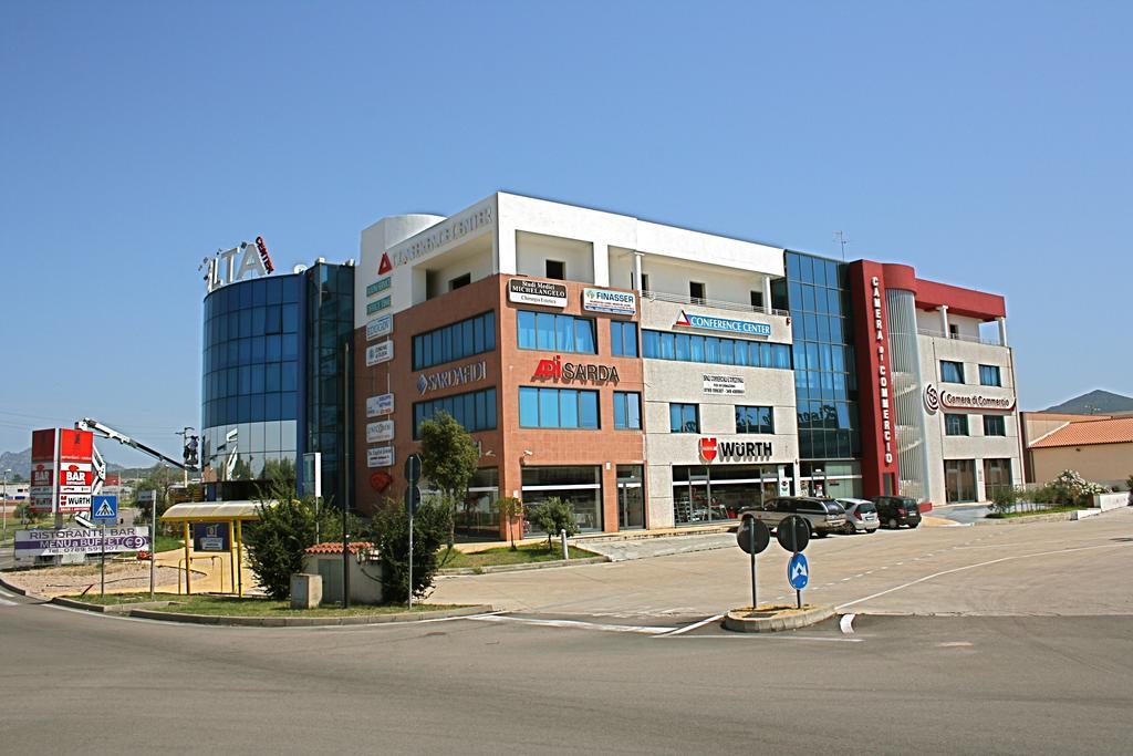 Delta Rooms Olbia Esterno foto