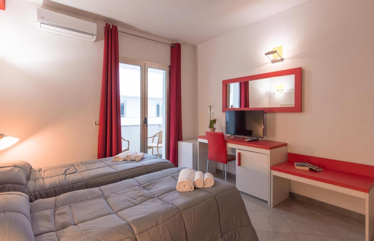Delta Rooms Olbia Esterno foto