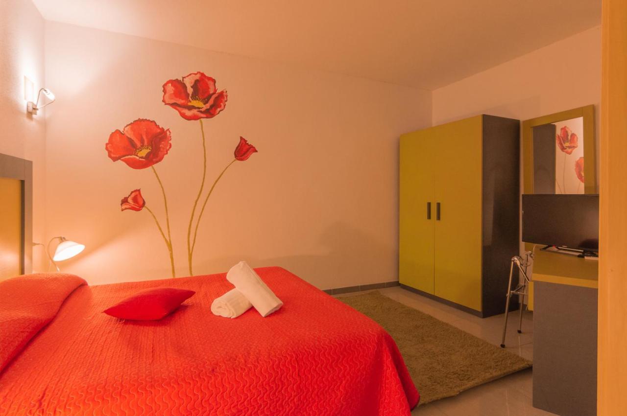 Delta Rooms Olbia Esterno foto