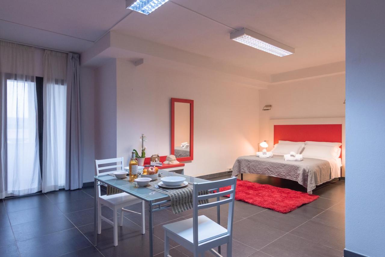 Delta Rooms Olbia Esterno foto
