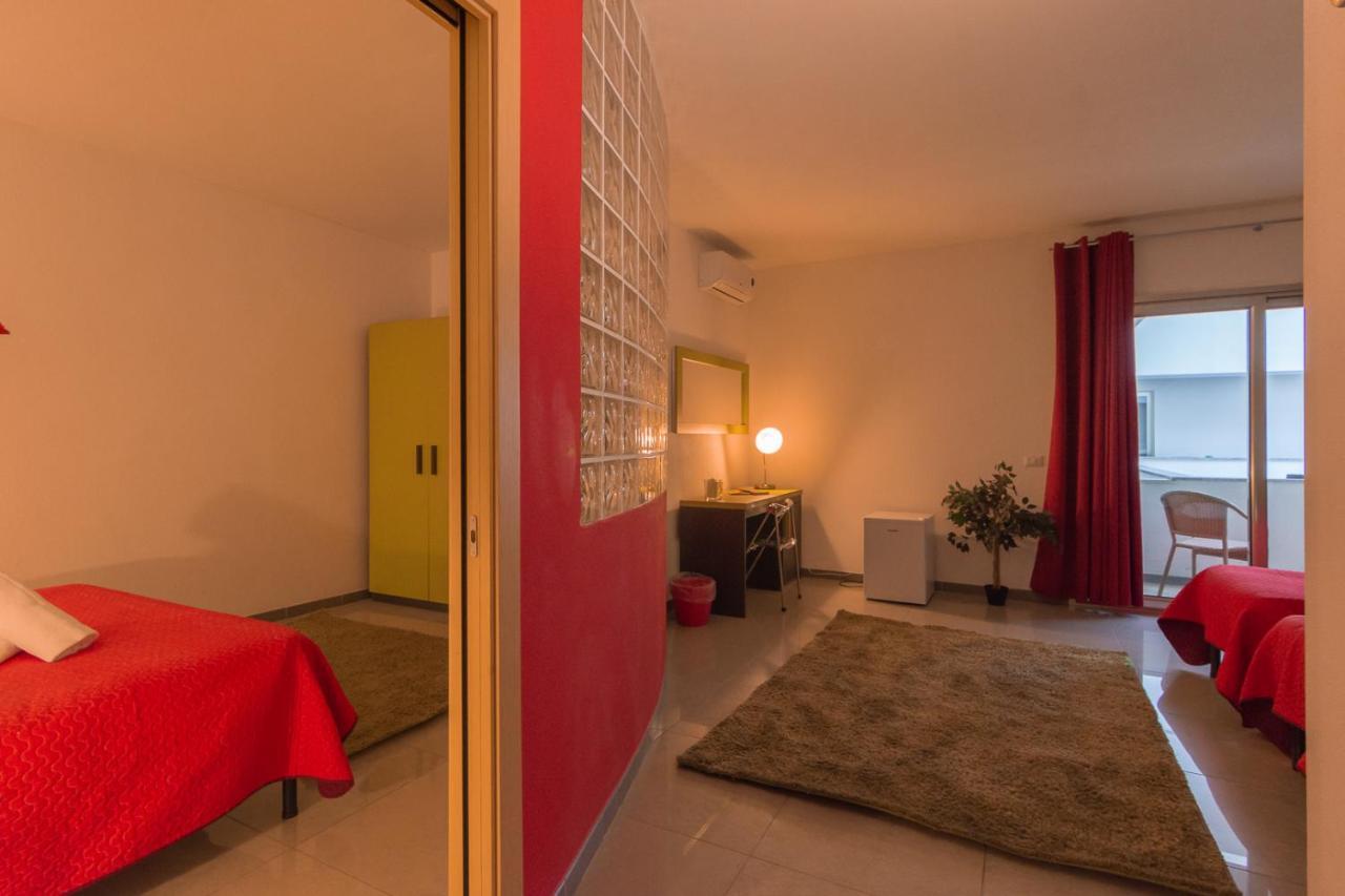 Delta Rooms Olbia Esterno foto