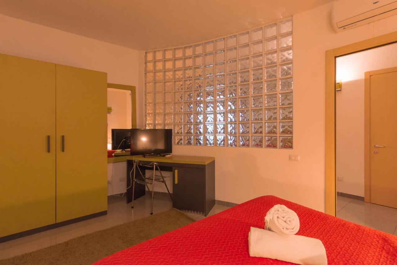 Delta Rooms Olbia Esterno foto