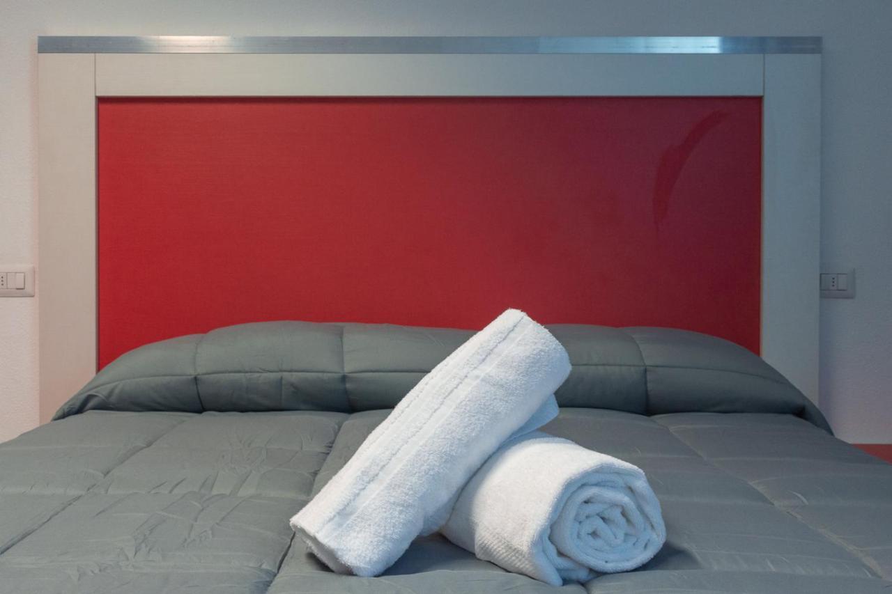Delta Rooms Olbia Esterno foto
