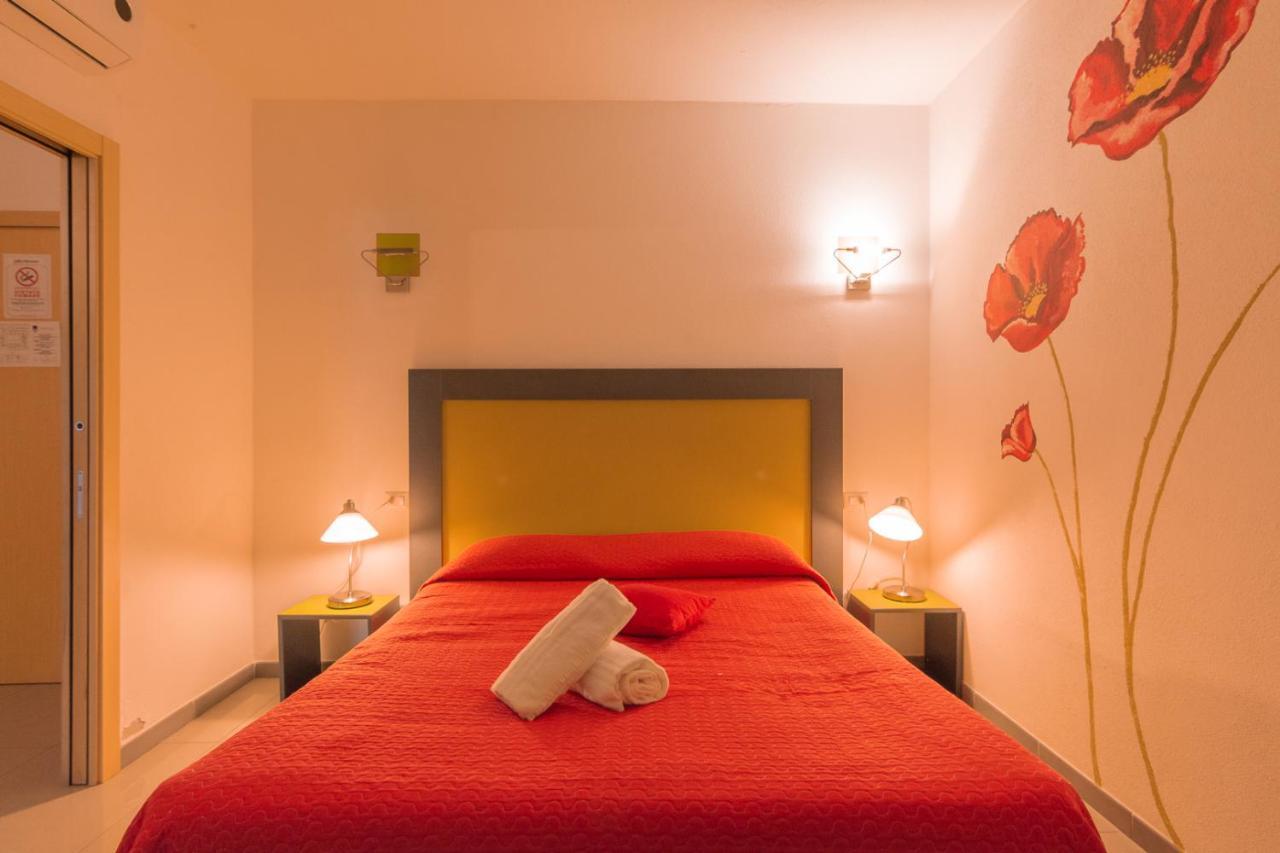 Delta Rooms Olbia Esterno foto
